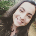 Luana F.