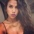 Anahi R.