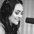 Laís L.