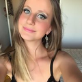 Paula F.