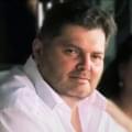 Ricardo D. L. V.