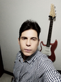 Jhon F. T. R.