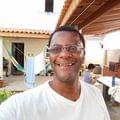 Nivaldo R.