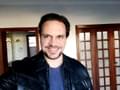 Gustavo R.